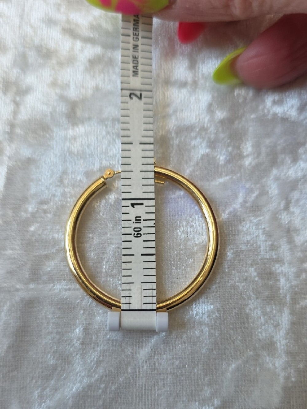 14kt Gold Hollow Hoop Earrings - Classic - Picture 10 of 11
